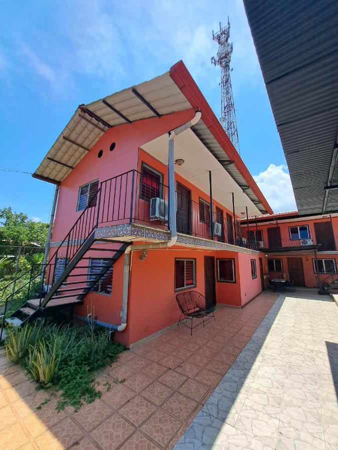 Готель Casa Fotr Loco Увіта Екстер'єр фото